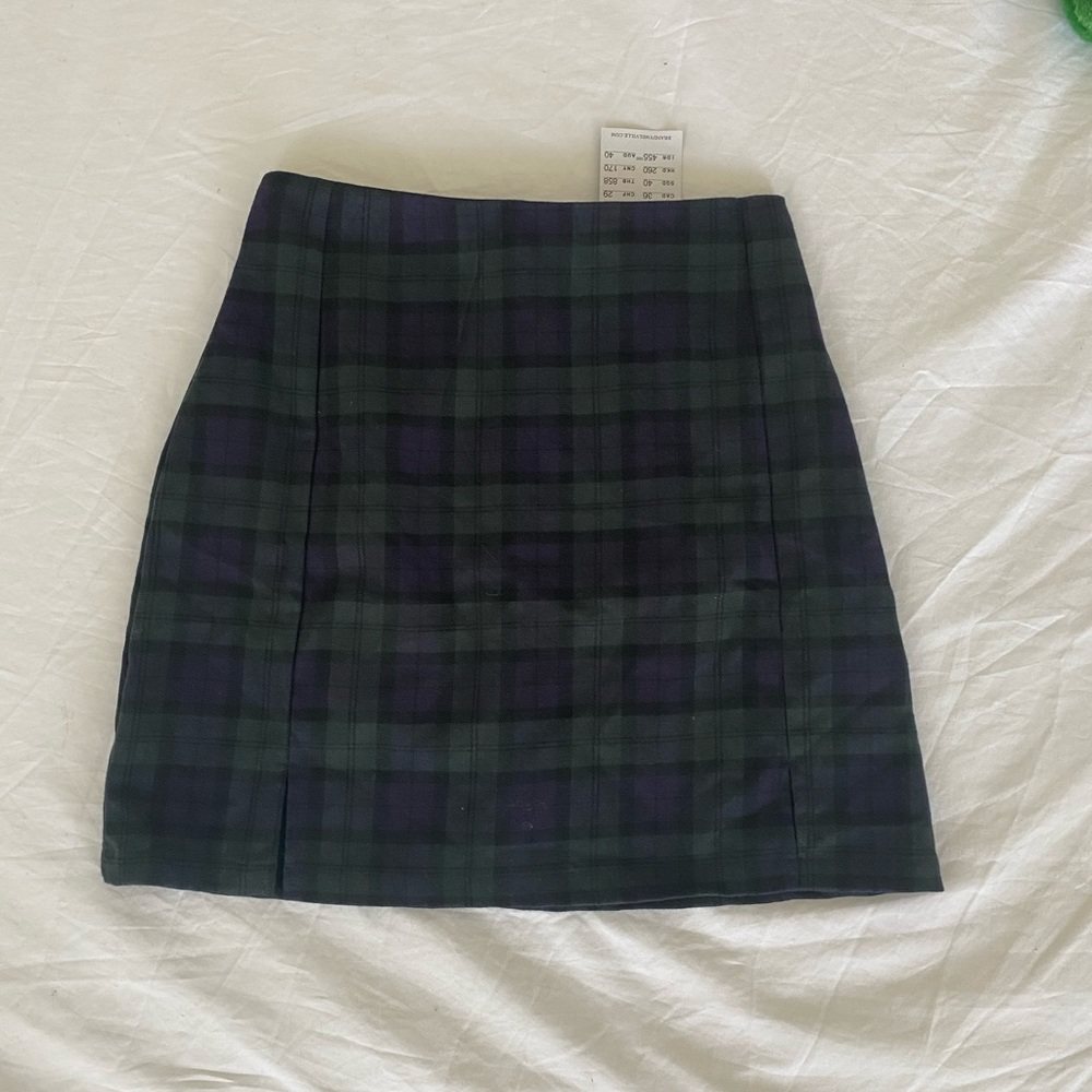 nwt brandy melville skirt